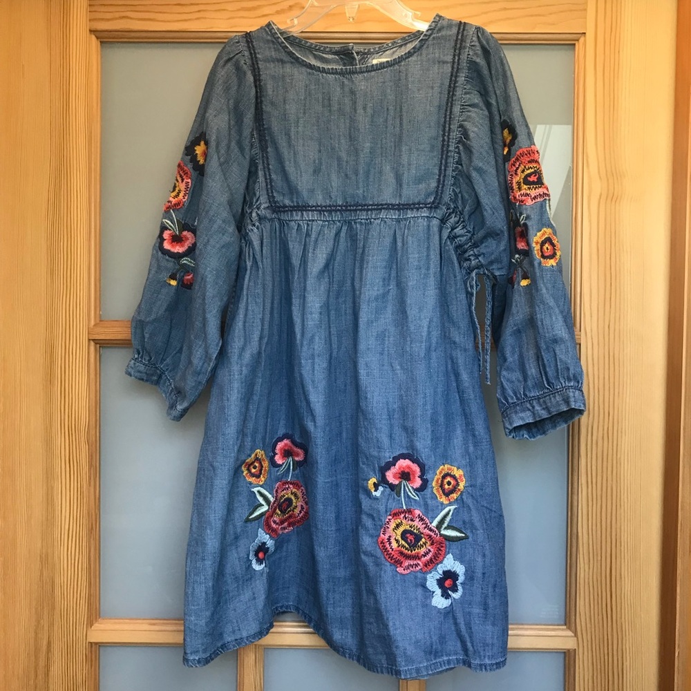 🌻 Zara Embroidered Dress